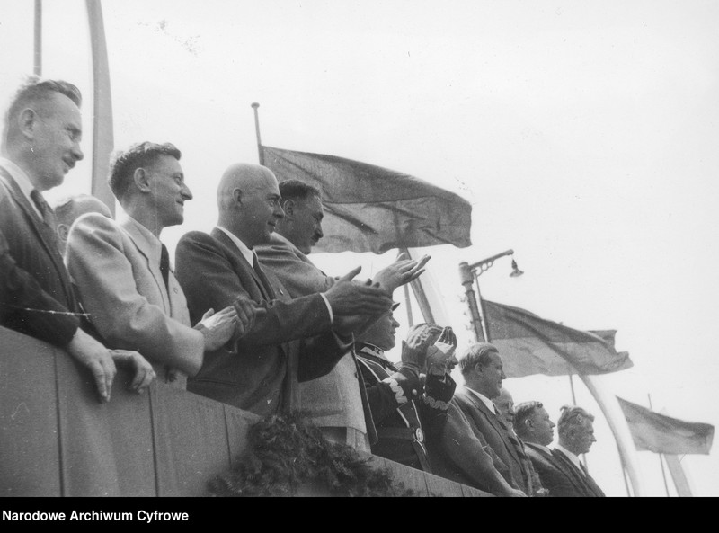 image.from.unit.number "Zlot Związku Młodzieży Polskiej we Wrocławiu"