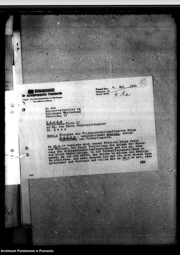 Obraz 16 z jednostki "III. Vollehrgang zur Ausbildung von Volkspflegerinnen - Beginn 17.10.1944"