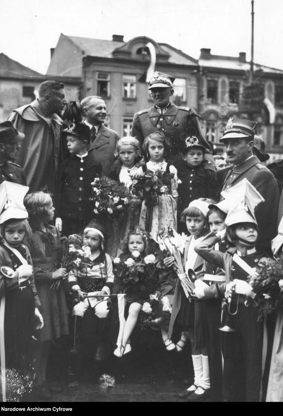 Obraz 8 z jednostki "Zajęcie Zaolzia - wkroczenie wojsk polskich do Frysztatu"