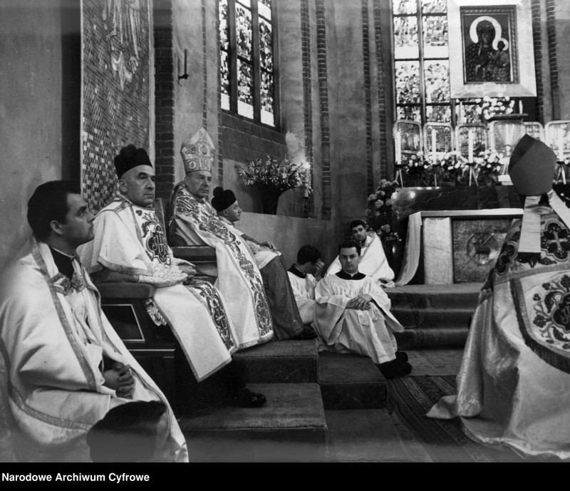 image.from.unit.number "Obchody Tysiąclecia Chrztu Polski w Warszawie"