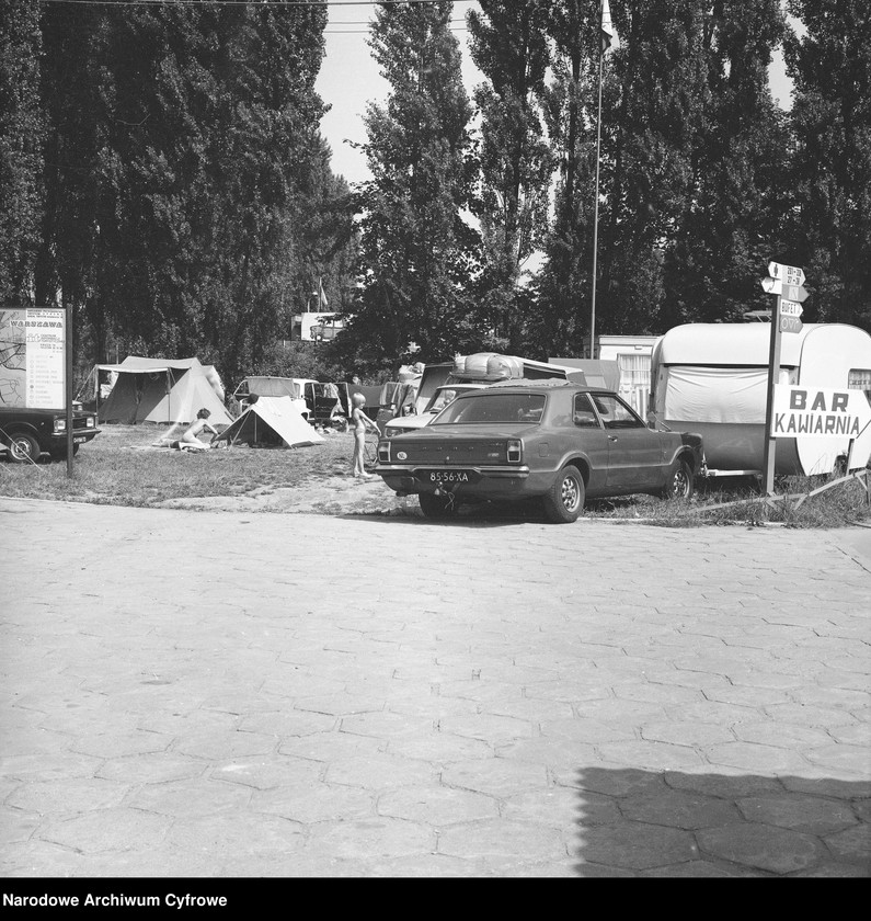 image.from.unit.number "Kemping nr 34 przy ul. Żwirki i Wigury w Warszawie"