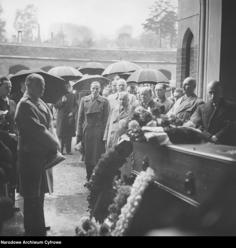 image.from.unit.number "Pogrzeb Mieczysława Mastka - posła Rady Narodowej"