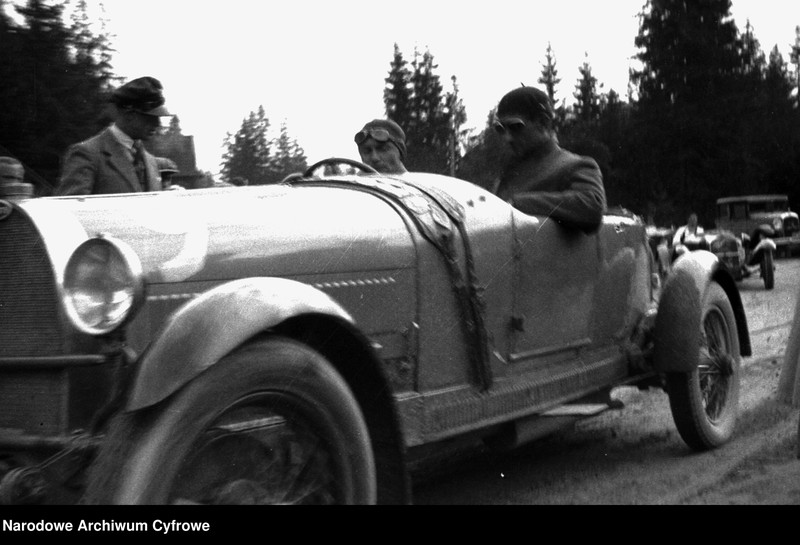 Obraz 20 z jednostki "Migawki z IX Międzynarodowego Rajdu Automobilklubu Polskiego i IV Międzynarodowego Wyścigu Tatrzańskiego"