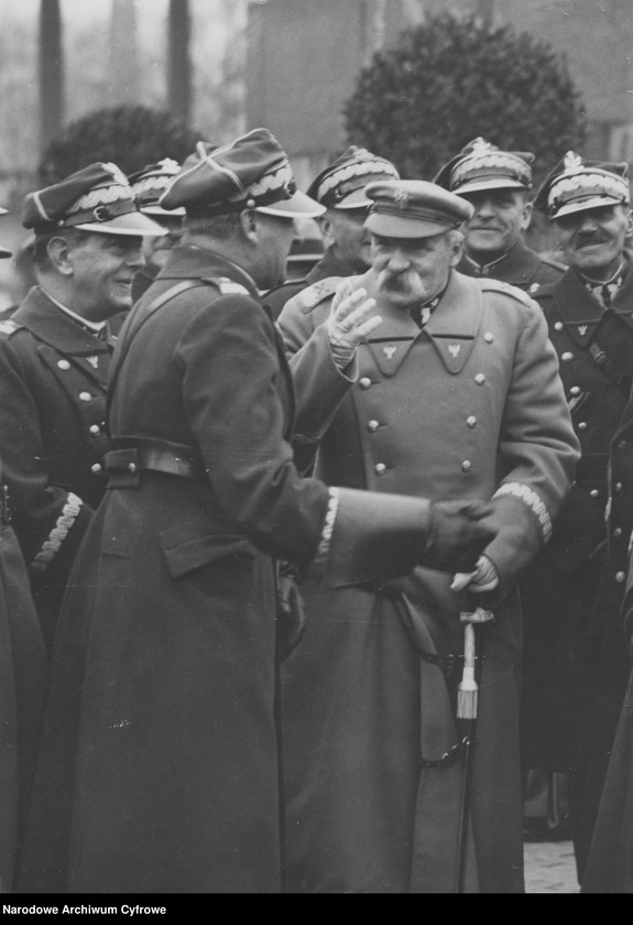 Obraz 11 z jednostki "Obchody Święta Niepodległości na placu Marszałka Józefa Piłsudskiego w Warszawie"