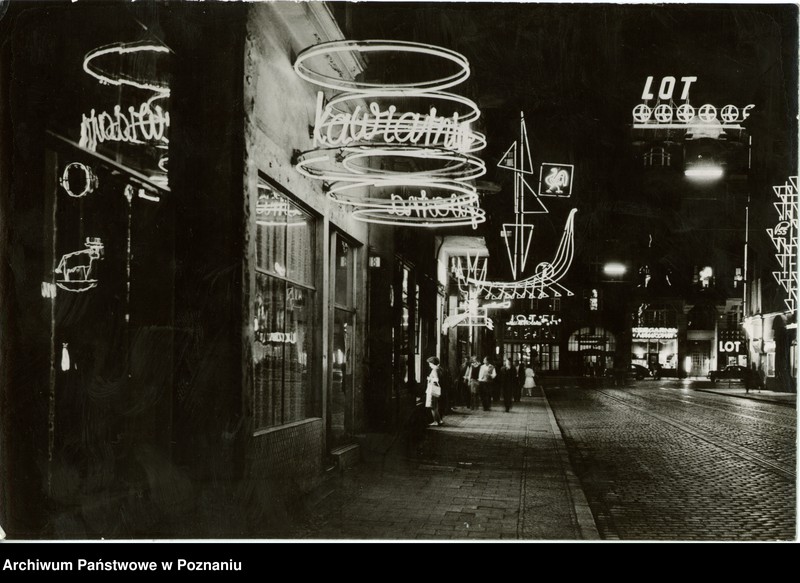 Obraz 1 z jednostki "Poznań - ulica Alfreda Lampego [nocą]"