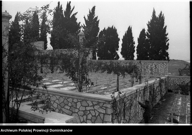 image.from.unit.number "Włochy. Polski Cmentarz Wojenny w Loreto"