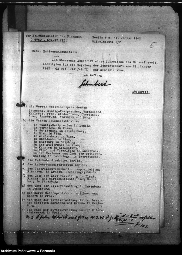 Obraz 10 z jednostki "Dienstwohnug für den Polizeipräsidenten. Entlausungsanstalten. Ausbau der Befehlstellen der Polizei"