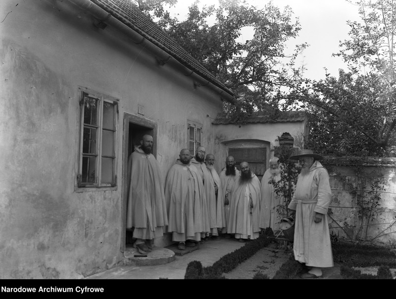 image.from.unit.number "Klasztor Kamedułów na Bielanach w Krakowie"