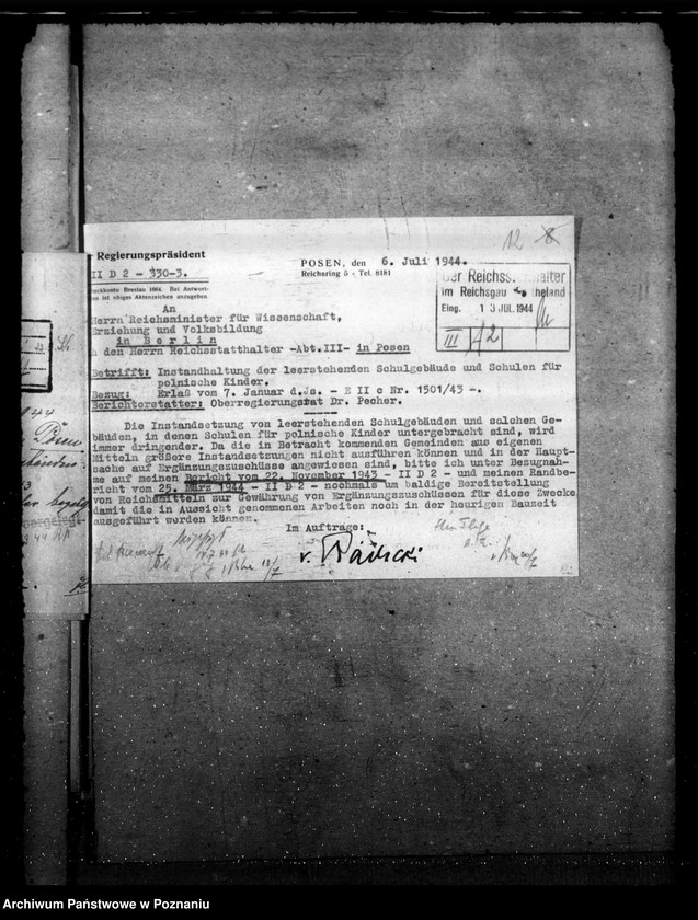 Obraz 16 z jednostki "Leel stehende Schulgebäude. Einsatz von Baracken"