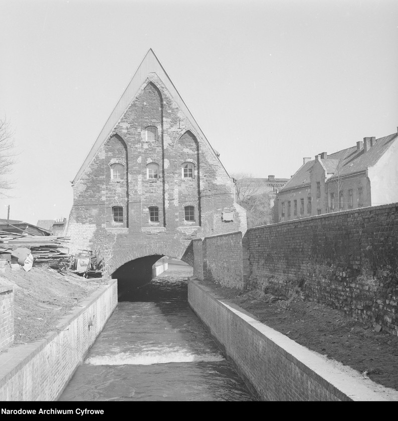 image.from.unit.number "Gdańsk"
