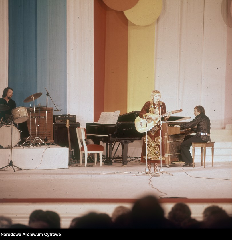 image.from.unit.number "Koncert estradowy "Tylko raz" w Sali Kongresowej Pałacu Kultury i Nauki w Warszawie"