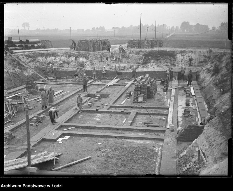 Obraz 1 z jednostki "Stoki, zbiornik wody, fundamenty"