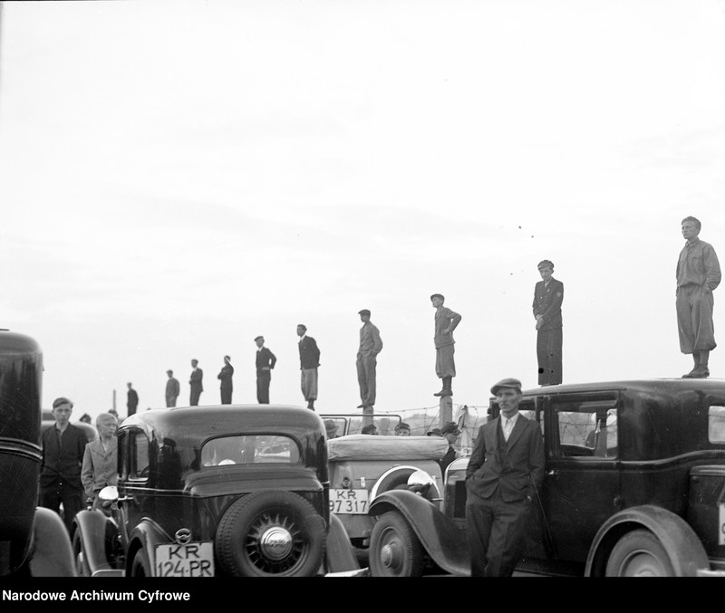 image.from.unit.number "Mecz piłki nożnej TS Wisła Kraków - Chelsea FC na stadionie Wisły Kraków rozegrany z okazji 30-lecia Towarzystwa Sportowego Wisła Kraków"