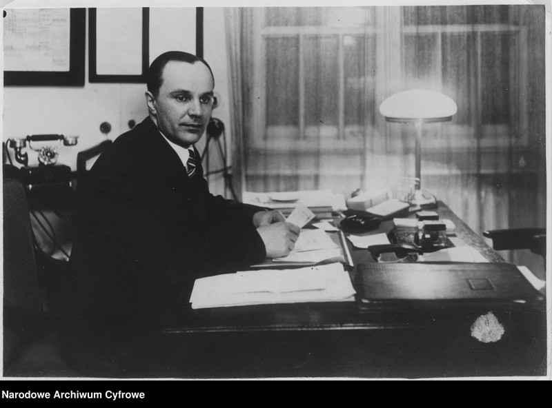 image.from.unit.number "Edmund Rudnicki"