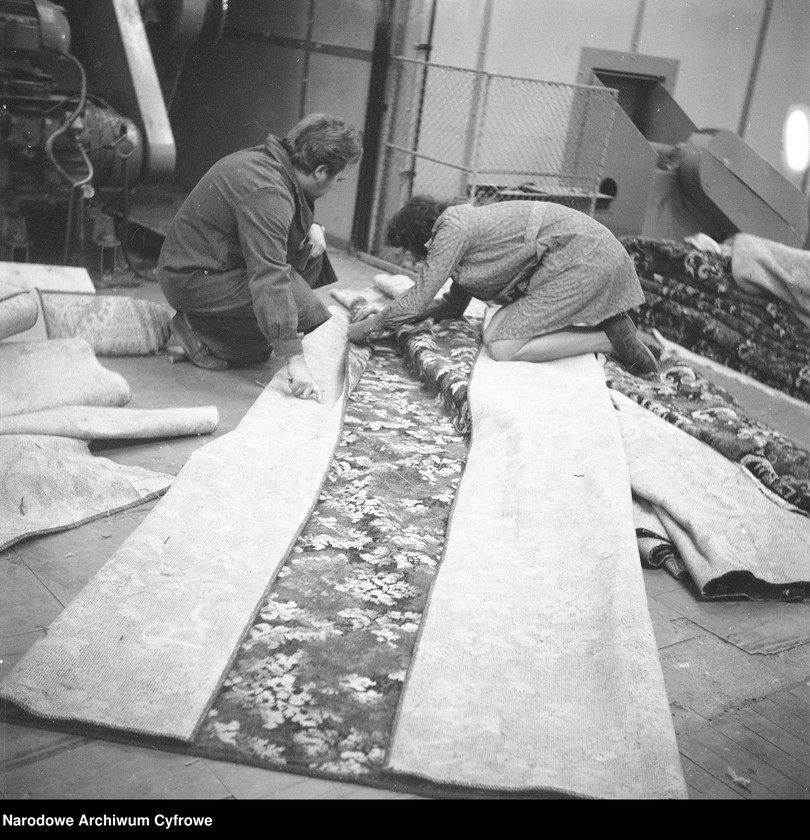 image.from.collection.number "Fabryki i zakłady pracy w PRL111"