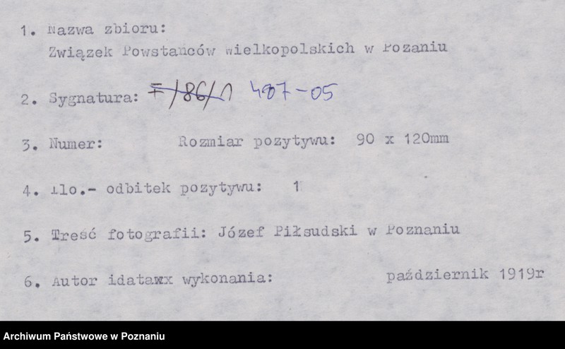 Obraz 12 z jednostki "Józef Piłsudski na dziedzińcu Zamku Cesarskiego w Poznaniu."