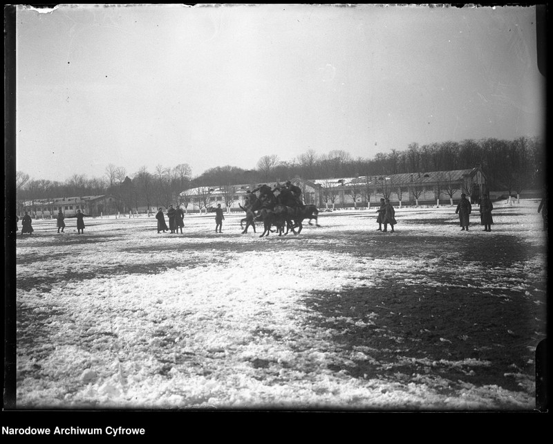 Obraz 7 z jednostki "Święto 1 Dywizjonu Artylerii Konnej"