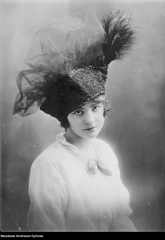 Obraz 2 z kolekcji "MODA ANGIELSKA111"