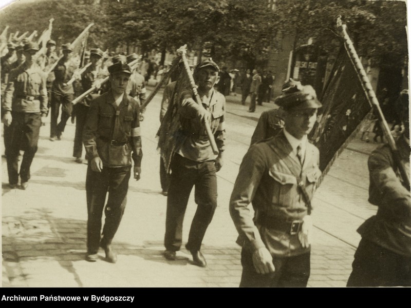 image.from.unit.number "Katolickie Stowarzyszenie Młodzieży Męskiej obwód bydgoski (album)"