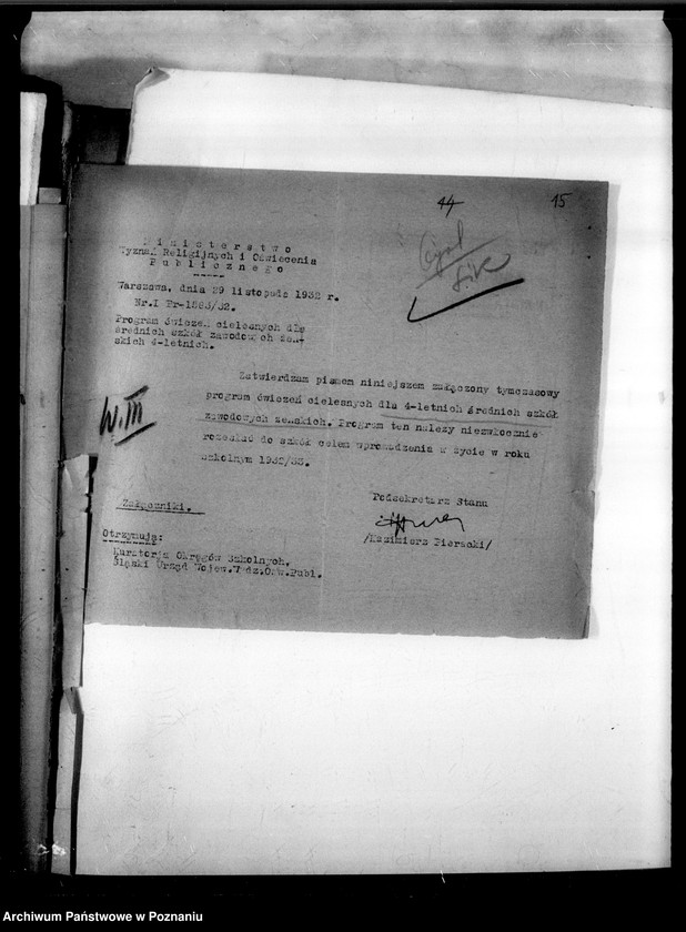 Obraz 18 z jednostki "Programy nauczania różnych szkół zawodowych: 1) Szkoła Handlowa w Brodnicy, 2) Średnia Szkoła Zawodowa w Bydgoszczy, 3) Miejska Szkoła Przemysłowo-Handlowa - Gniezno, 4) Żeńska Szkoła Zawodowo-Gospodarcza - Grudziądz, 5) Państwowa Szkoła Przemysłowo-Handlowa Żeńska w Lesznie, 6) Prywatne Seminarium Nauczycielek Gosp. SS Urszulanek w Lubocześnicy, 7) Państwowa Szkoła Handlowa i Przemysłowa Żeńska w Poznaniu, 8) Szkoła Handlowa Izby Przemysłowo-Handlowej w Tczewie, 9) Państwowa Szkoła Zawodowa Żeńska w Toruniu"