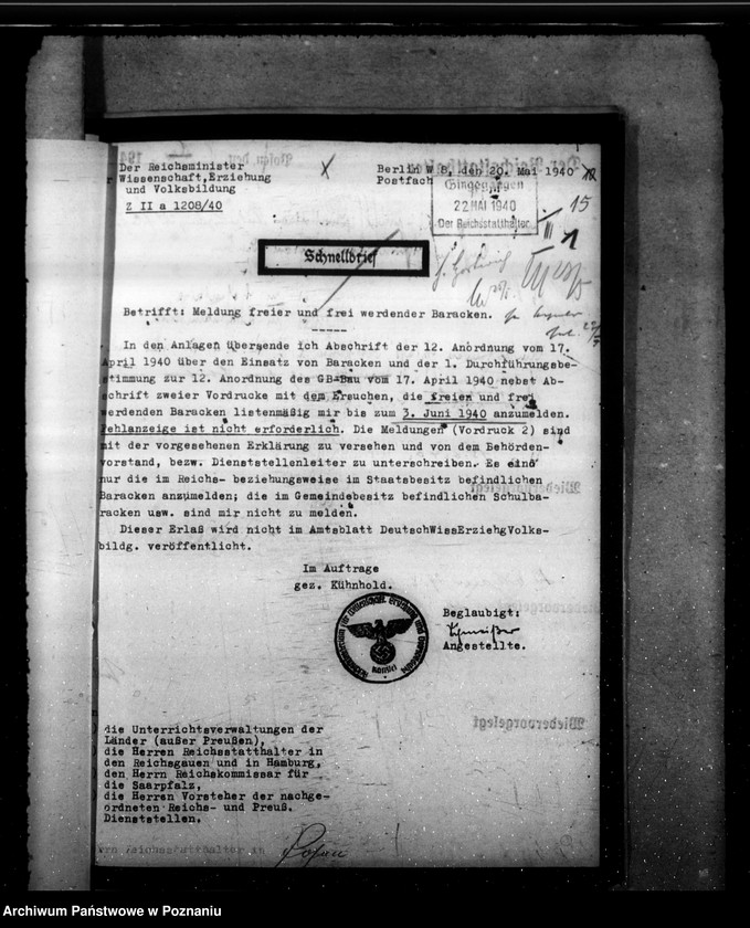 Obraz 19 z jednostki "Leel stehende Schulgebäude. Einsatz von Baracken"