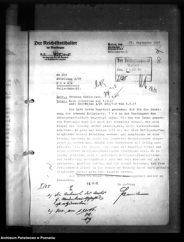 Obraz 12 z jednostki "Wohnungszuweisungen für Deutsche. Verdrängung der Polen."