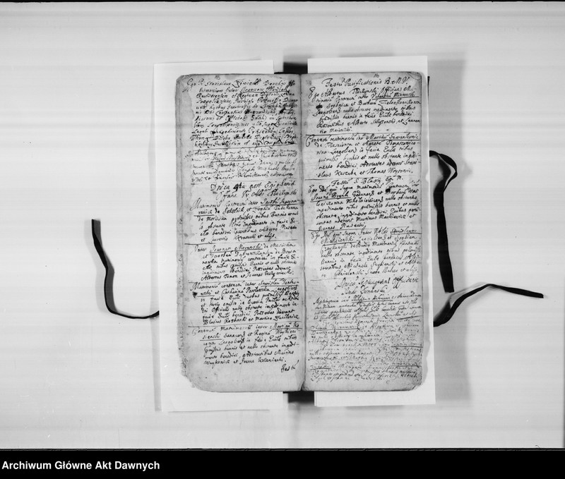 image.from.unit.number "Parafia: Lwów, Bazylika Metropolitalna. Dekanat: Lwów. Księga metrykalna ślubów 1693-1704 i zapowiedzi 1693-1703."