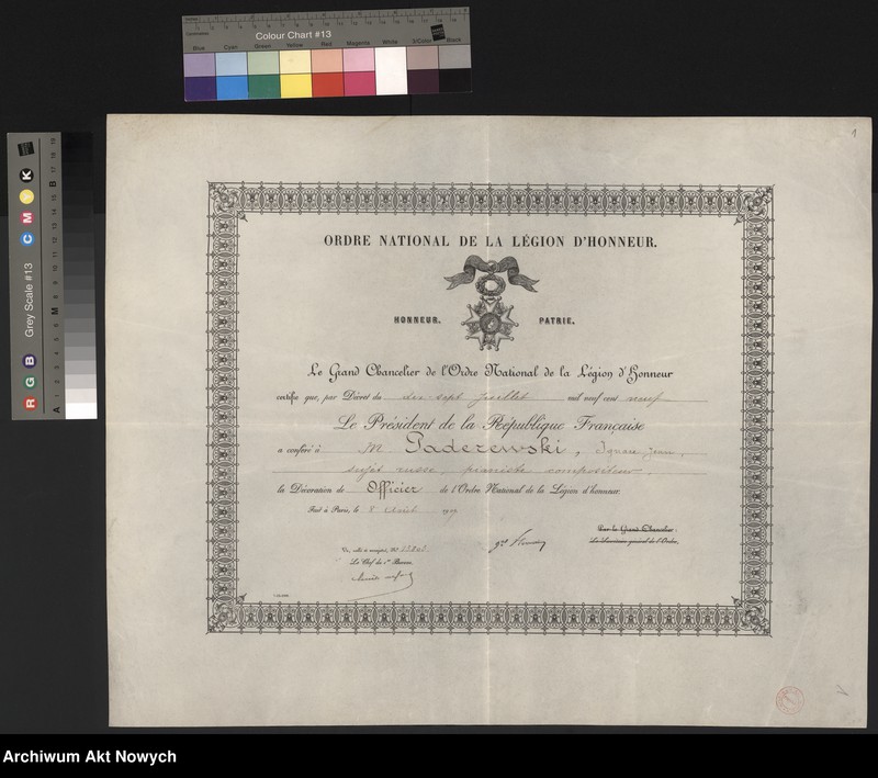 image.from.unit.number "Dyplomy nadania orderów i odznaczeń, m.in. "Legii Honorowej", dyplom Polsko-Amerykańskiego Towarzystwa Historycznego"