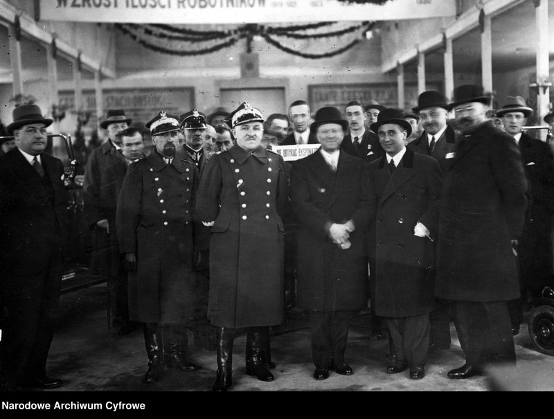 image.from.unit.number "Wystawa samochodów Citroën w Warszawie"