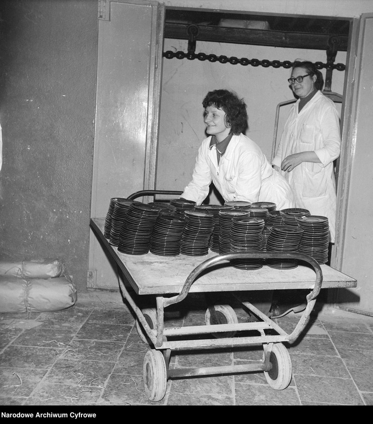 image.from.unit.number "Zakłady Porcelitu Stołowego w Pruszkowie"