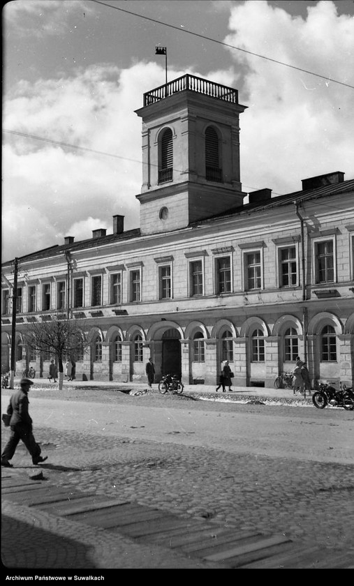 image.from.unit.number "Ratusz Miejski w Suwałkach"