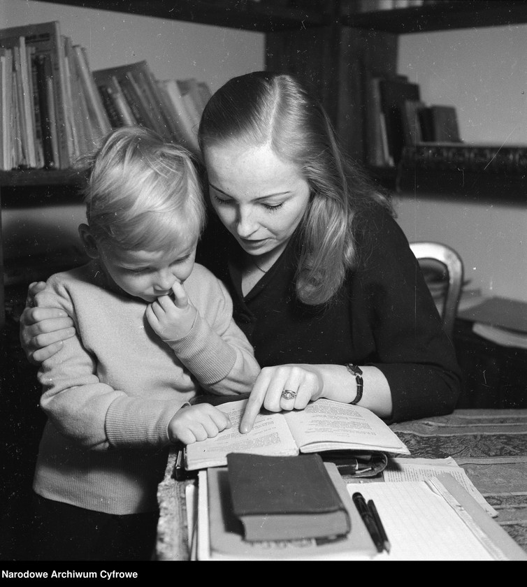 image.from.unit.number "Aleksandra Śląska z synem Szczęsnym"