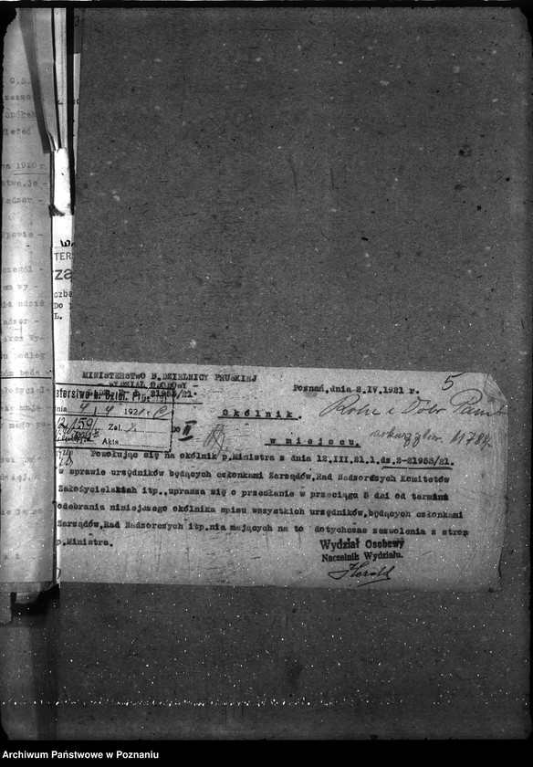 Obraz 10 z jednostki "Sprawy osobowe Personalia - zajęcia poboczne urzędników państwowych"