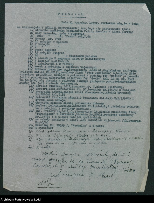 Obraz 7 z jednostki "[Akta V-go Komisariatu Milicji Obywatelskiej - pokwitowania i spisy oddanej broni, spisy wolnych lokali, rowerów i motocykli]"