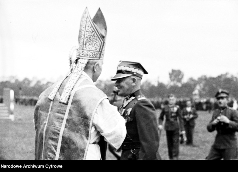 image.from.unit.number "XIV Zjazd Legionistów w Krakowie"