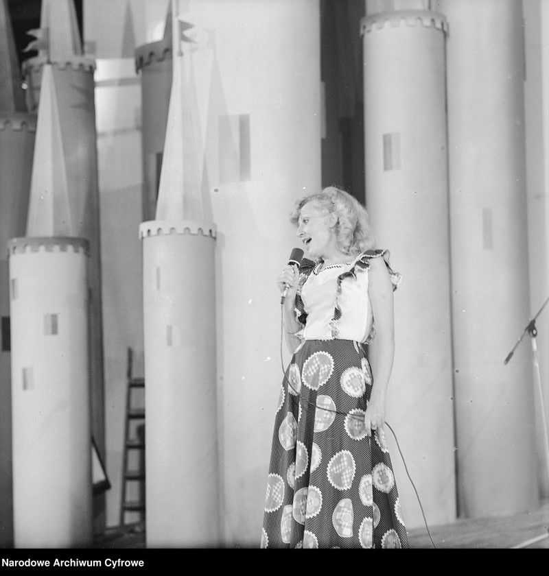 image.from.unit.number "XII Krajowy Festiwal Piosenki Polskiej w Opolu"