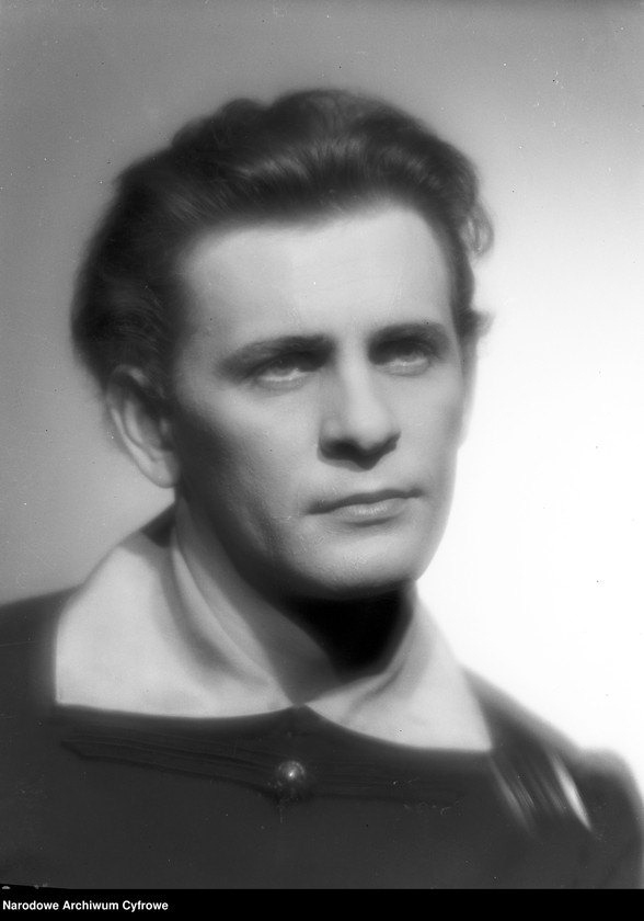 image.from.unit.number "Warszawa. Teatr Narodowy - sztuka "Kordian""