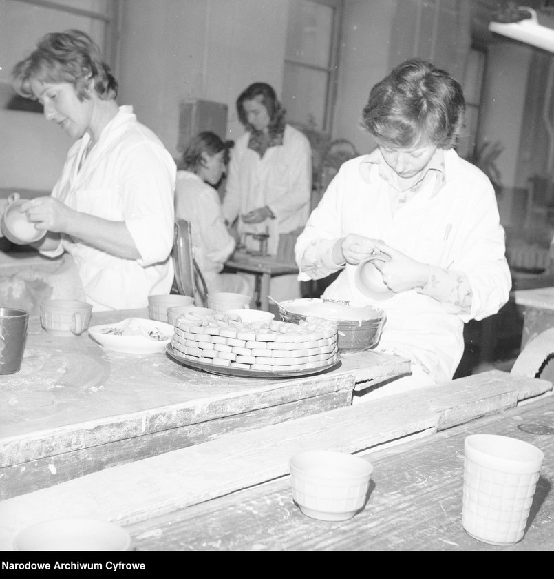 image.from.unit.number "Zakłady Porcelitu Stołowego w Pruszkowie"