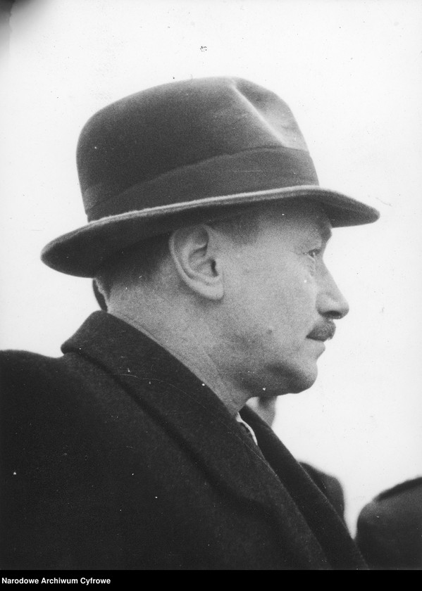 image.from.unit.number "Bolesław Bierut"