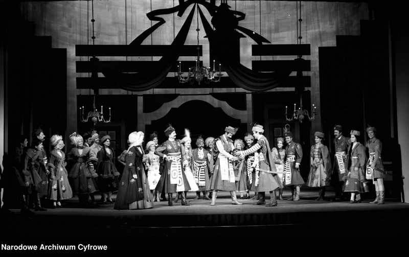 Obraz 7 z jednostki "Warszawa. Teatr Narodowy - przedstawienie "Kram z piosenkami""