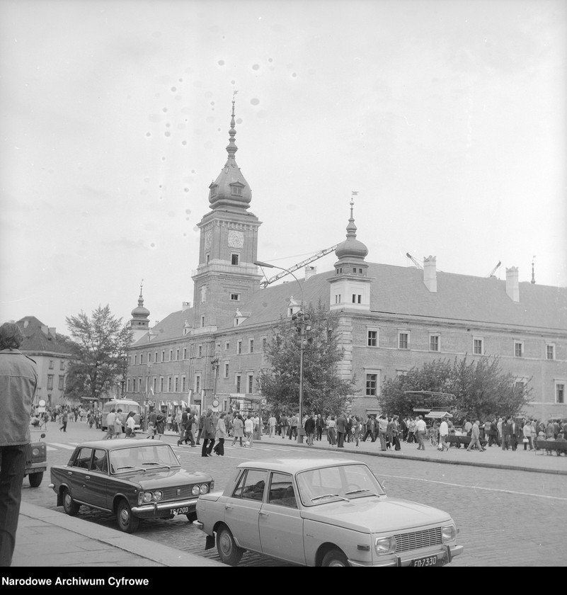 image.from.unit.number "Odbudowany Zamek Królewski w Warszawie"