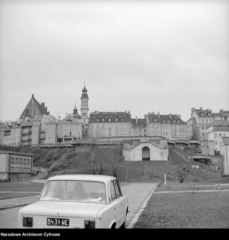 image.from.unit.number "Stare Miasto w Warszawie - widok od strony Wisły"