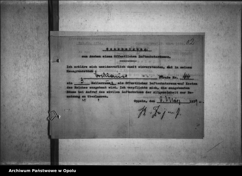 Obraz 15 z jednostki "Öffentlicher Luftschutzraum - Breslauerstrasse 44 ( [Karl] Zajonz)."