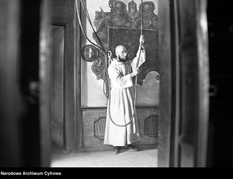 image.from.unit.number "Klasztor Kamedułów na Bielanach w Krakowie"