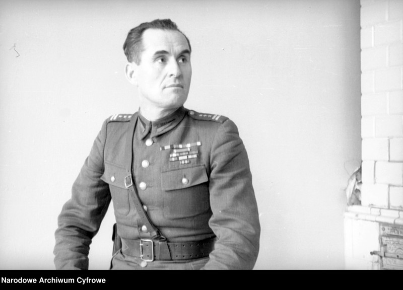 image.from.unit.number "Życie żołnierzy Ludowego Wojska Polskiego [LWP] w koszarach"