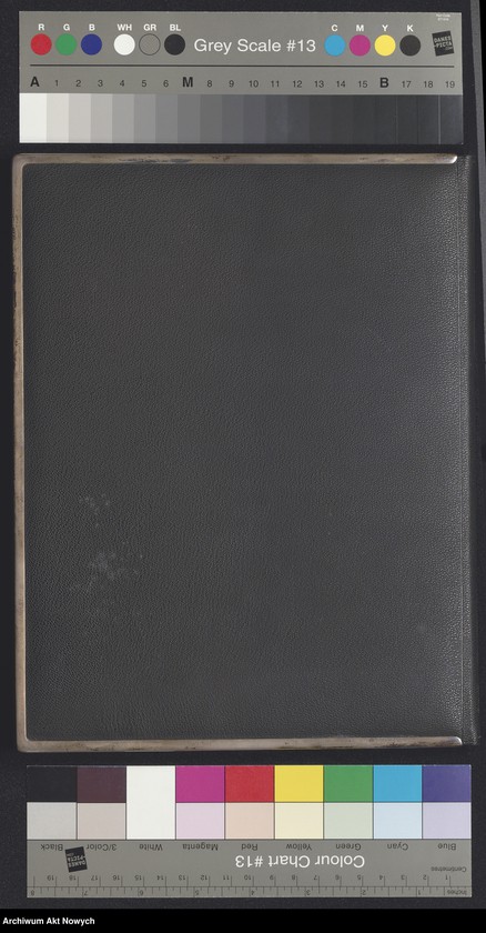 image.from.unit.number "Steinway House (New York); Futerał drewniany i tekturowy"