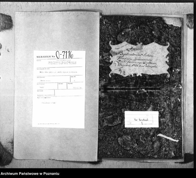 image.from.team "Akta stanu cywilnego Parafii Rzymskokatolickiej Grodzisk"