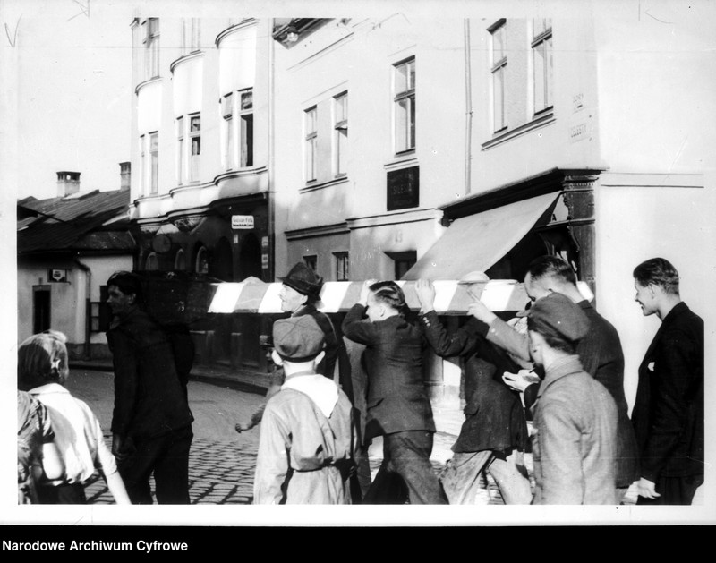 image.from.unit.number "Zajęcie Zaolzia - wkroczenie wojsk polskich do Czeskiego Cieszyna"