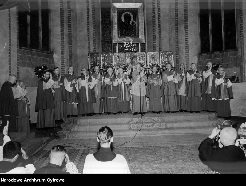 image.from.unit.number "Obchody Tysiąclecia Chrztu Polski w Warszawie"