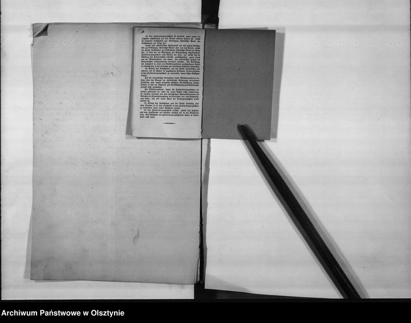 image.from.unit.number "Regierungs-Büreau-Diätar Kunde [August Karl Ferdinand]. 1. April 1895 Reg.[ierungs] Sekr.[etär] Assistent, 1. April 1896 Regierungssekretär, 15. November 1915 Regierungsrat"